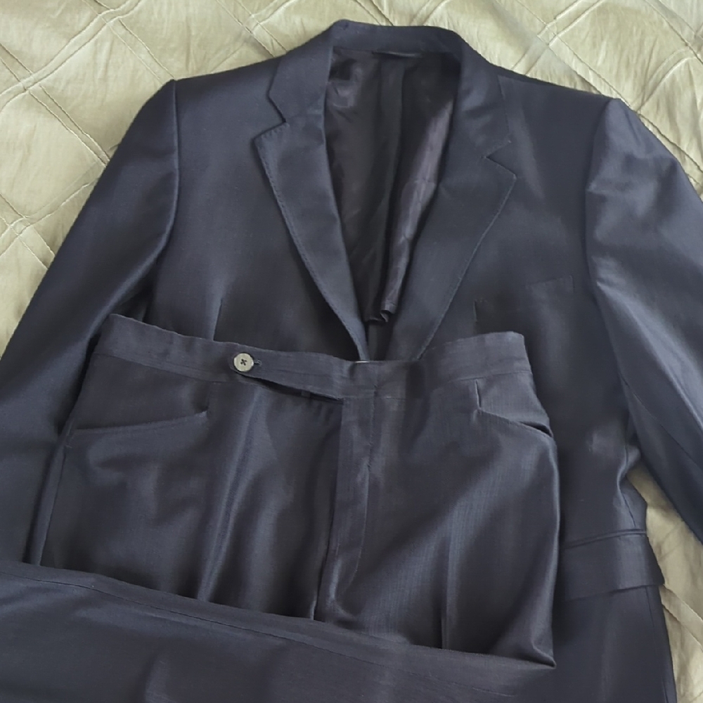 Elegant Charcoal Men's Suit